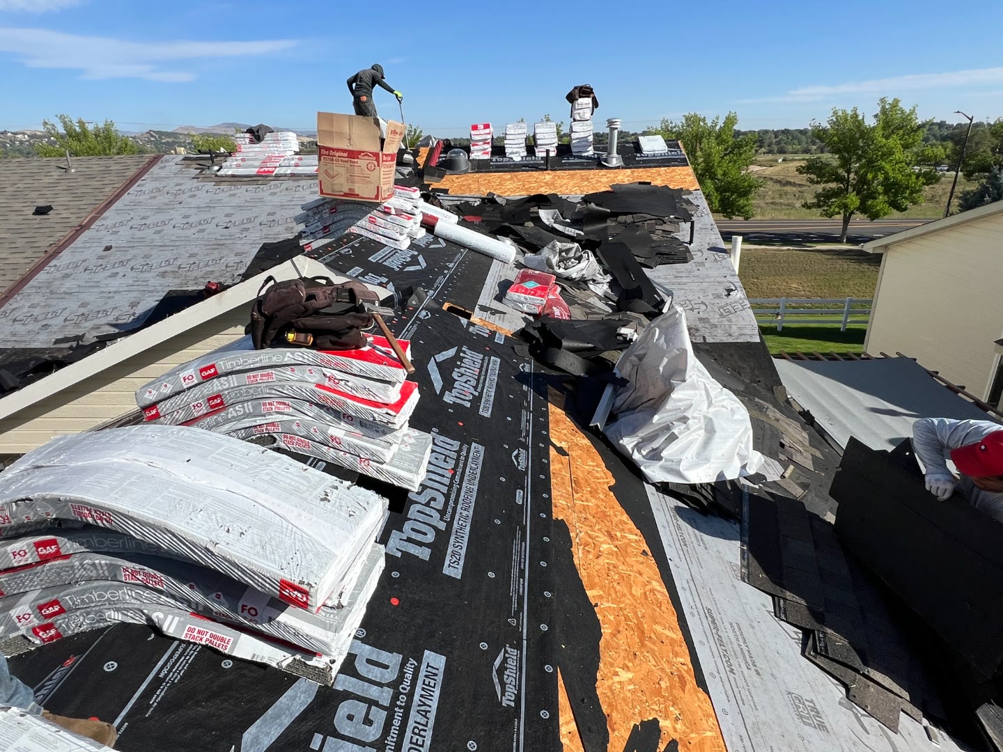 Completed architectural shingle roof Colorado mountain views